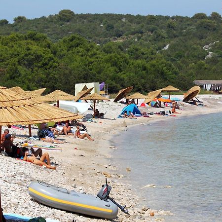 Apartments With A Parking Space Sali, Dugi Otok - 8084 Bagian luar foto