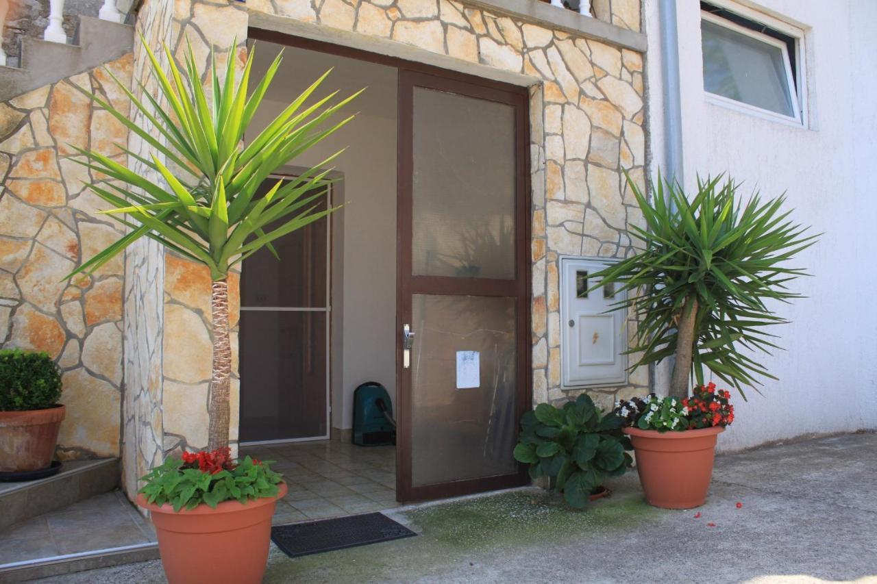 Apartments With A Parking Space Sali, Dugi Otok - 8084 Bagian luar foto